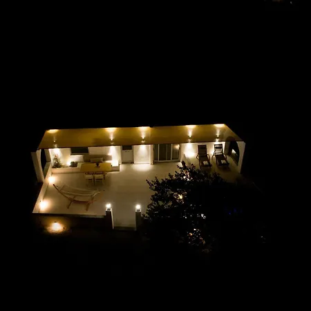 ヴィラ Ilocal Project Villa - Private Driver Included - Jacuzzi Sea View Zefiría